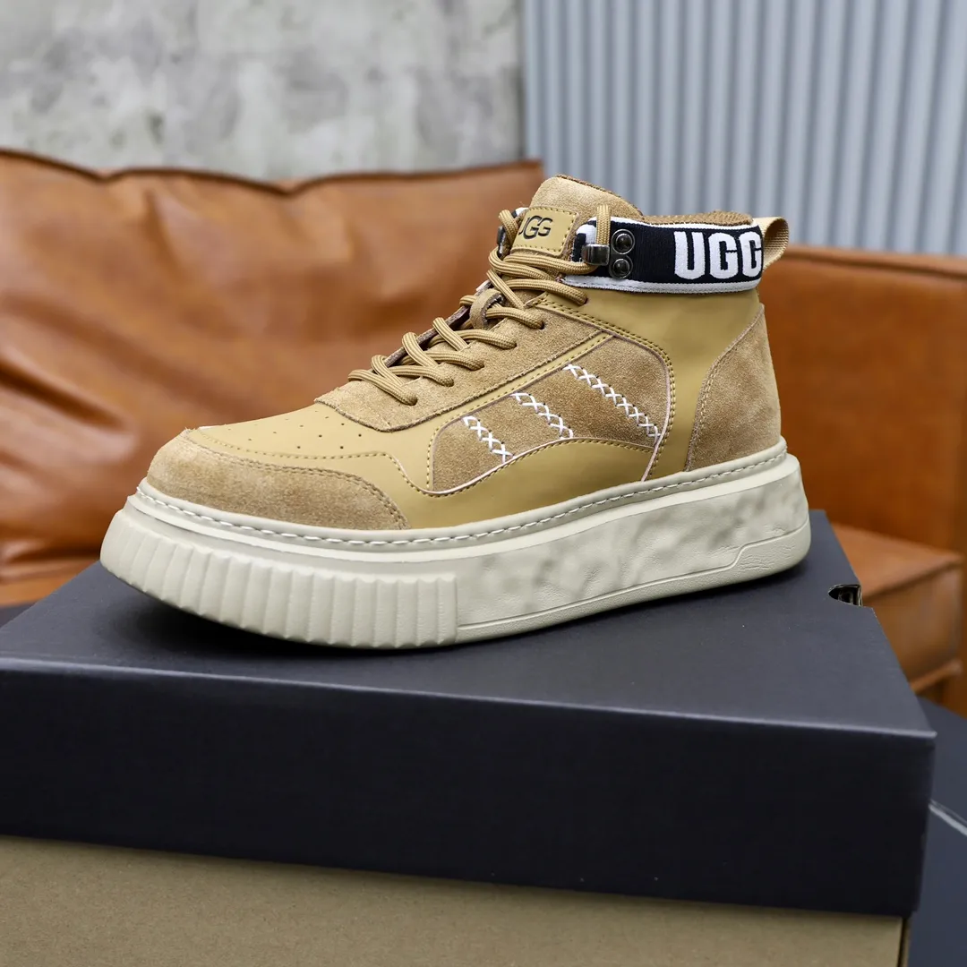 Ex-factory price: 620💰Thick wool imported from Australia Brand: UGG genuine purchase Size: 39-44 Grade: Official website 1:1 Material: First layer of genuine leather waterproof and antifreeze upper Real wool lining Original non-slip soft wear-resistant outsole Style category: Men's casual shoes Trendy style Comfortable on the feet Color: Official website color synchronization